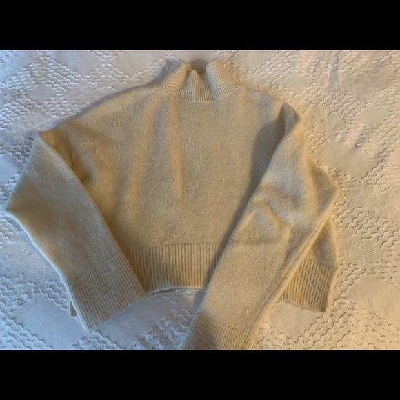 & other stories cream coloured mock turtleneck sweater xs - Picture 2 of 8